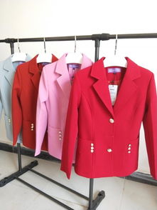 云南登紅服飾 集設計、生產(chǎn)、銷售于一體的服裝企業(yè)