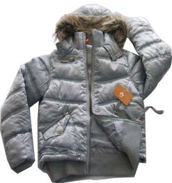 童裝行業的零售與批發策略——以福州榮登貿易為例